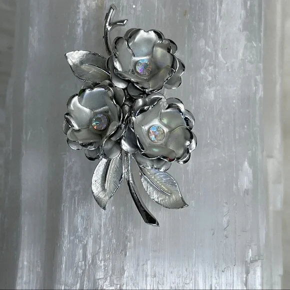 CORO pin VINTAGE floral BROOCH silver + rhinestone FEMININE stylish TIMELESS - Picture 7 of 13
